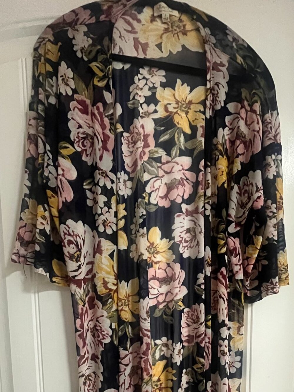 Black shawl w/pink & yellow flowers